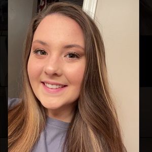 Meet your Posher, Hayley